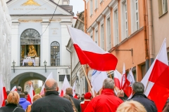 0098-OstraBrama-Flaga-Wilno-fot-Marlena-Paszkowska-L24