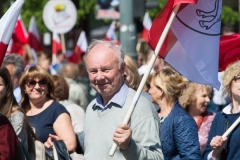 28-Polacy-przemarsz-fot-Marian-Dzwinel