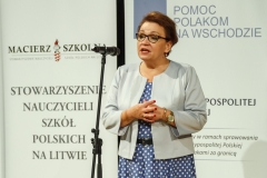 0013-wyprawki-Zalewska-dzieci-plecaki-fot-Marian-Paluszkiewicz