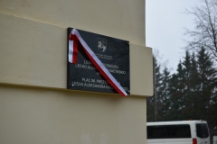 048-kaczynski-obremski-mejszagola-odsloniecie-tablicy-plac-fot.W.Jusiel