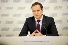 009-tomaszewski-konferencja-wybory-fot.M.PAszkowska