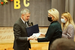 040-najlepsza-szkola-nauczyciel-medale-macierz-szkolna-fot.M.Paszkowska