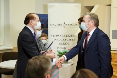072-najlepsza-szkola-nauczyciel-medale-macierz-szkolna-fot.M.Paszkowska